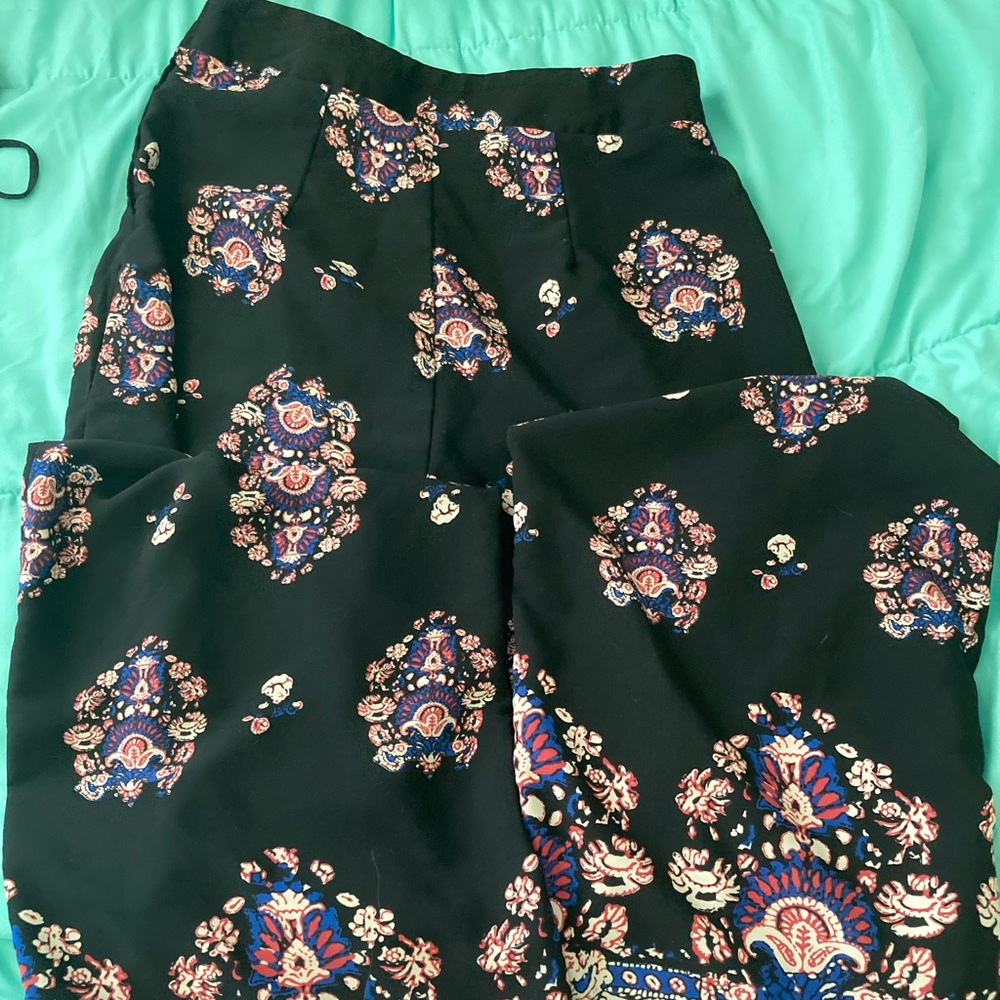 Black flowy pants